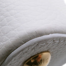 将图像加载到图库查看器中,LOUIS VUITTON Capucines BB snowM55832 Taurillon Leather