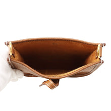 Load image into Gallery viewer, HERMES Evelyne Amazon Long Gold Taurillon Clemence Size TPM