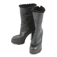 Load image into Gallery viewer, LOUIS VUITTON LV Beaubourg Line EncreBoots Black Leather Shearling Size 38