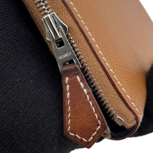 将图像加载到图库查看器中,HERMES Azap Long silk in Gold Epsom