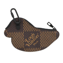 Load image into Gallery viewer, LOUIS VUITTON LV Maid Duck Coin Card Folder NoirN60388 Damier Giant/NIGOCollaboration