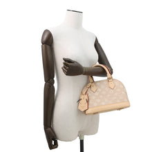 Load image into Gallery viewer, LOUIS VUITTON Alma BeigeM25728 Miaowgram Canvas Size BB