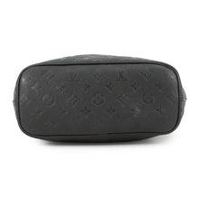 将图像加载到图库查看器中,LOUIS VUITTON With Holes NoirM45887 Monogram Empreinte Leather Size PM