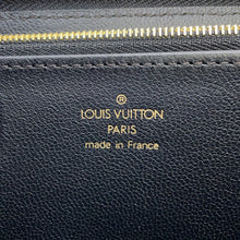 将图像加载到图库查看器中,LOUIS VUITTON Zippy wallet Black/Gold Exotic Leather
