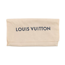 将图像加载到图库查看器中,LOUIS VUITTON Zippy wallet Black/Gold Exotic Leather