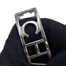 将图像加载到图库查看器中,CHANEL Logo Watermark Bangle Metal