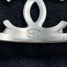 将图像加载到图库查看器中,CHANEL Logo Watermark Bangle Metal