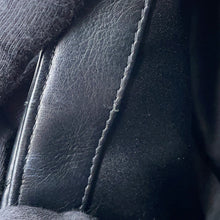 将图像加载到图库查看器中,CHANEL Chevron Bag Charm with Chain Shoulder Black Lambskin Size 25