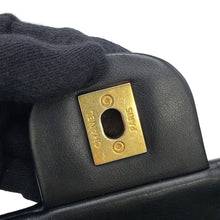 将图像加载到图库查看器中,CHANEL Chevron Bag Charm with Chain Shoulder Black Lambskin Size 25