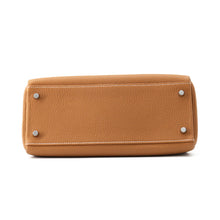 Load image into Gallery viewer, HERMES Kelly Retourne Gold Togo Leather Size 28