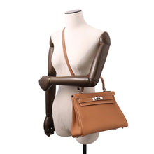 Load image into Gallery viewer, HERMES Kelly Retourne Gold Togo Leather Size 28