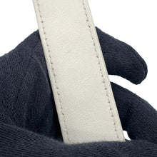 将图像加载到图库查看器中,CHANEL CHANEL19 Chain coin purse WhiteAP1787 Lambskin