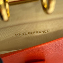 将图像加载到图库查看器中,CHANEL Notebook cover Orange Leather