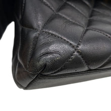 将图像加载到图库查看器中,CHANEL Top handle Black Lambskin