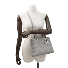 将图像加载到图库查看器中,Dior Lady Dior Canage Gray Leather Size Medium