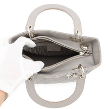将图像加载到图库查看器中,Dior Lady Dior Canage Gray Leather Size Medium