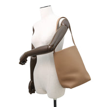 将图像加载到图库查看器中,The Row N/S Park Tote BrownW1313 Leather Size Medium