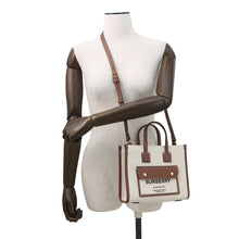 将图像加载到图库查看器中,BURBERRY Freya tote Natural/Tan80441431 Canvas Leather Size Mini