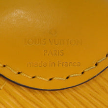 将图像加载到图库查看器中,LOUIS VUITTON Horizon CitronM23223 Epi Leather Size 55