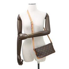 将图像加载到图库查看器中,LOUIS VUITTON Trotteur BrownM51240 Monogram
