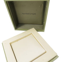 将图像加载到图库查看器中,Van Cleef & Arpels Vintage Alhambra 1PD Pendant 2015 Holiday Season 18K Pink Gold