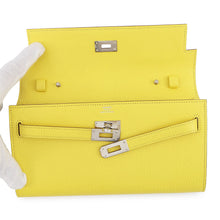 将图像加载到图库查看器中,HERMES Kelly wallet long to go Lime Chevre Myzore Goatskin