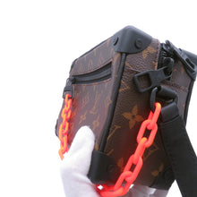 将图像加载到图库查看器中,LOUIS VUITTON Mini Soft Trunk NoirM44480 Monogram / Solar Powered Ray