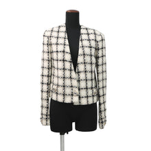将图像加载到图库查看器中,CHANEL Tweed 2-Pocket Collarless Jacket Short Size 38 Ivory/Black/GrayP62411V47773 Wool 38% Acryl23% Polyester18% Linen12% Polyamide7% Alpaca2%