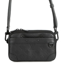 将图像加载到图库查看器中,LOUIS VUITTON Alpha Wearable Wallet NV NoirM82544 Monogram Shadow