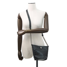 将图像加载到图库查看器中,CHANEL Baguette ChainShoulder Bag Black Leather