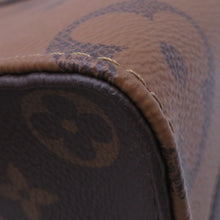 Load image into Gallery viewer, LOUIS VUITTON Onthego RedM46373 Monogram Monogram Reverse Canvas Monogram Giant Size PM