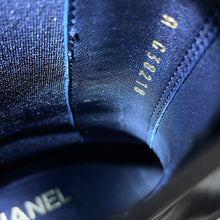 Load image into Gallery viewer, CHANEL CC Logo Side Gore Short Boots BlackG38218 Leather Patent Leather Size 38C