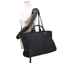 Load image into Gallery viewer, CHANEL Deauville shopping bag Navy/BlackA93786 Raffia Leather Size GM