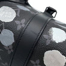 Load image into Gallery viewer, LOUIS VUITTON LVxYK Keepall Bandouliere NoirM46406 Monogram Eclipse Size 25