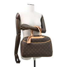 将图像加载到图库查看器中,LOUIS VUITTON Deauville Bowling Vanity BeigeM47270 Monogram