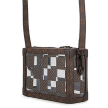 将图像加载到图库查看器中,LOUIS VUITTON Slim/Soft Trunk Brown/TransparentM20871 Monogram Chess PVC
