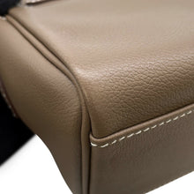 Load image into Gallery viewer, HERMES Kelly Messenger Etoupe Evercolor Size PM