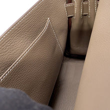Load image into Gallery viewer, HERMES Kelly Messenger Etoupe Evercolor Size PM