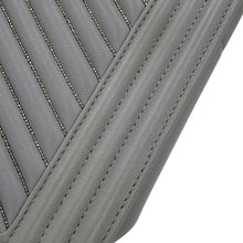 将图像加载到图库查看器中,CHANEL Boy Chanel Chevron ChainShoulder Bag Gray Lambskin beads Size 28