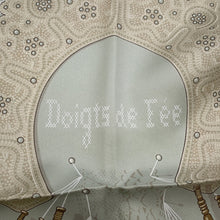 将图像加载到图库查看器中,HERMES Scarf Carre Fairy Finger Size 90 Light Gray/White/Ivory Silk 100%