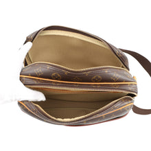 将图像加载到图库查看器中,LOUIS VUITTON Reporter BeigeM45254 Monogram Size PM