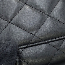 将图像加载到图库查看器中,CHANEL Matelasse CC Logo Chain Vanity Bag BlackAP2199 Lambskin