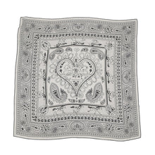 将图像加载到图库查看器中,HERMES Giant Square 140《 Cheval de Coeur Bandana 》 Size 140 White/Black Cashmere70% Silk30%