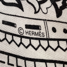 将图像加载到图库查看器中,HERMES Giant Square 140《 Cheval de Coeur Bandana 》 Size 140 White/Black Cashmere70% Silk30%