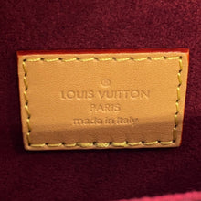 将图像加载到图库查看器中,LOUIS VUITTON Micro Chantilly RedM46643 Monogram