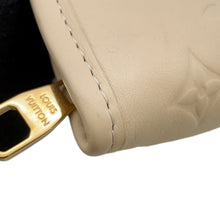 将图像加载到图库查看器中,LOUIS VUITTON Gyoza Pouch Monogram・BeigeM26186 Monogram