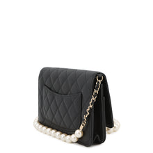 将图像加载到图库查看器中,CHANEL Pearl Chain Wallet BlackAP2579 Lambskin