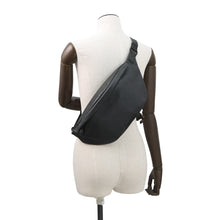 Load image into Gallery viewer, LOUIS VUITTON Discovery・Bumbag NoirM46036 Monogram Shadow Size PM