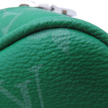 将图像加载到图库查看器中,LOUIS VUITTON Alpha Messenger CatusGreenM31014 Monogram Taigarama