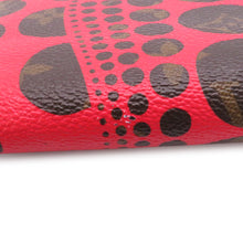 将图像加载到图库查看器中,LOUIS VUITTON Zippy Wallet RedM60450 Monogram Pumpkin Dot/Yayoi Kusama